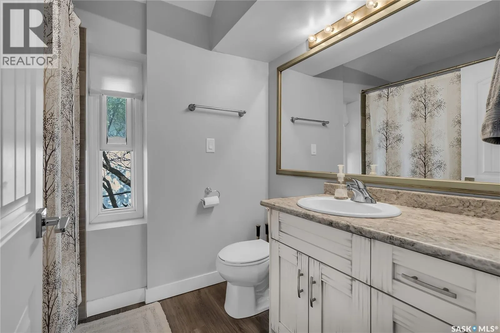 306 109th STREET W