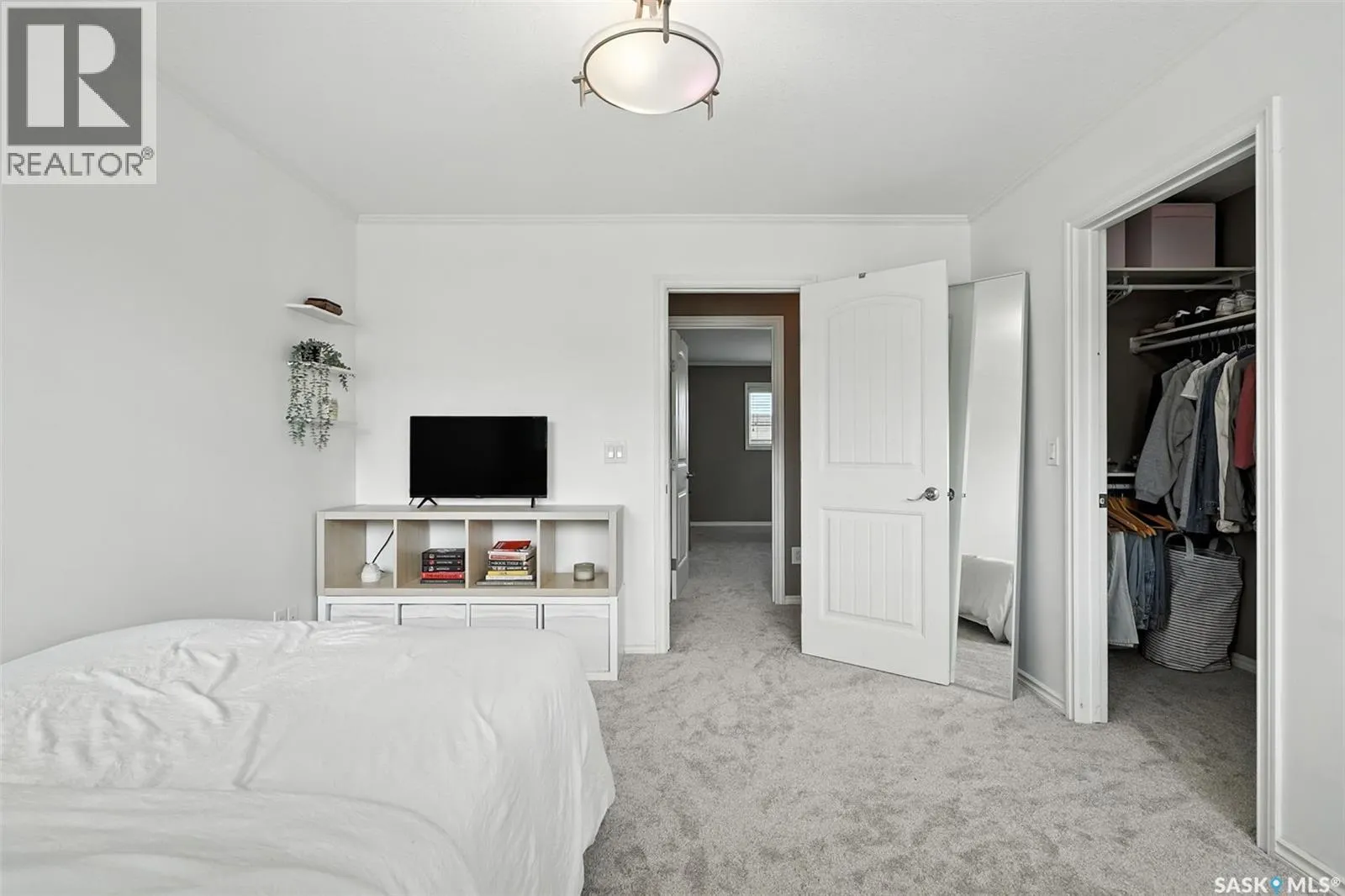1026 Willowgrove CRESCENT