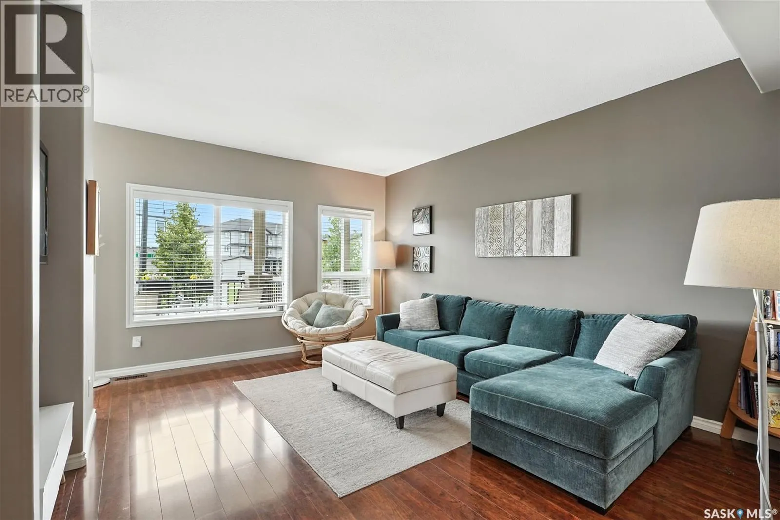 1026 Willowgrove CRESCENT
