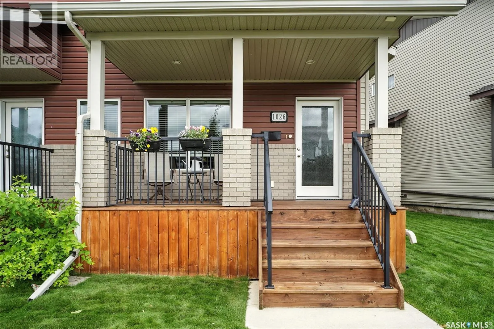 1026 Willowgrove CRESCENT