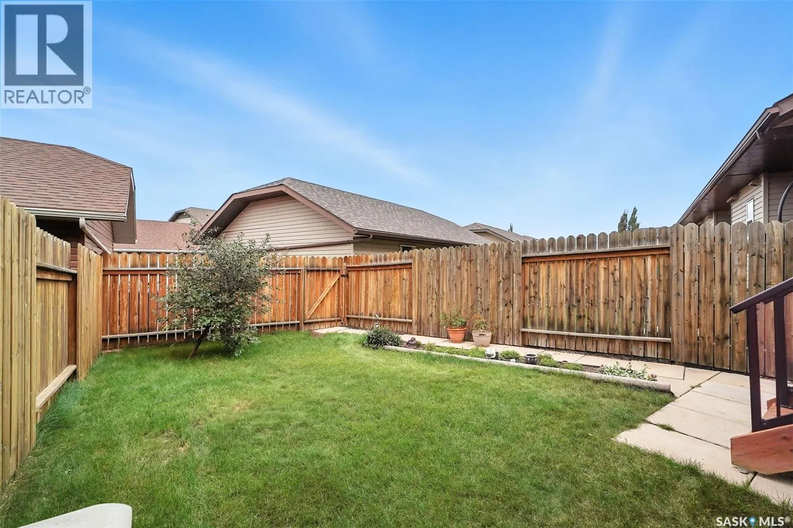 1026 Willowgrove CRESCENT