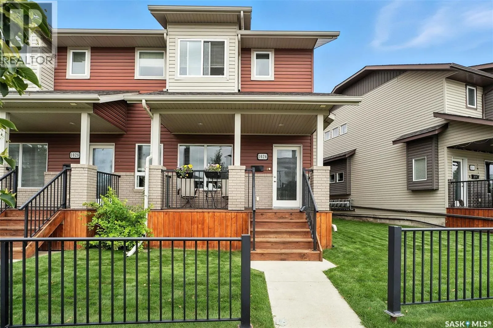 1026 Willowgrove CRESCENT