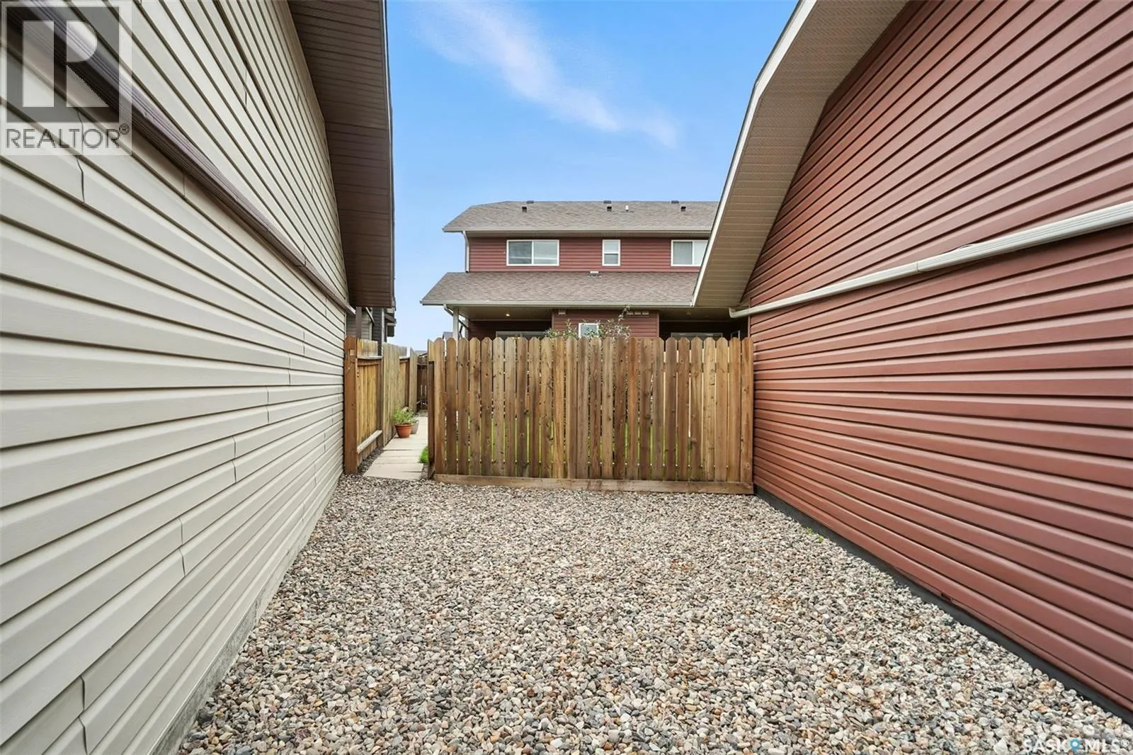 1026 Willowgrove CRESCENT