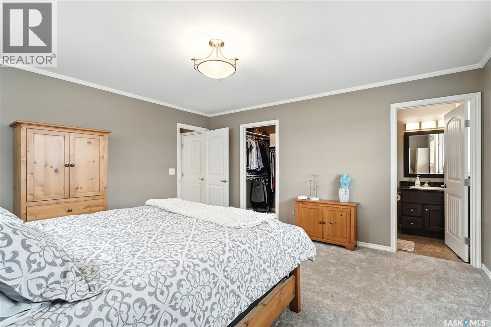 1026 Willowgrove CRESCENT