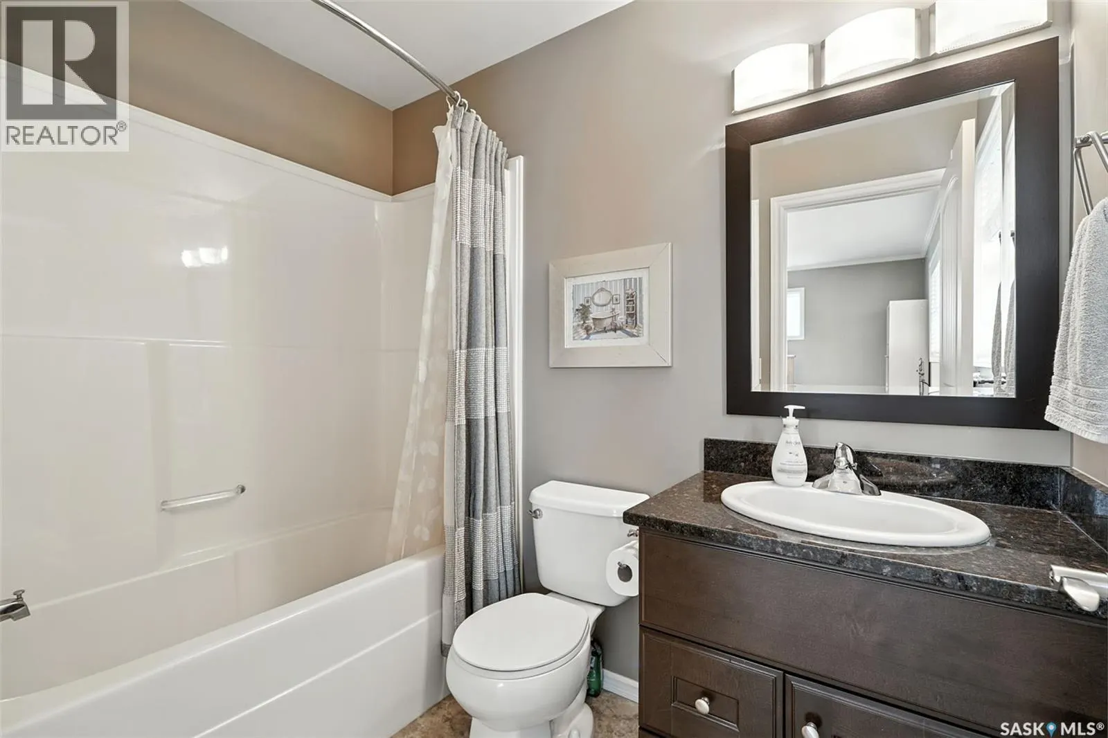 1026 Willowgrove CRESCENT