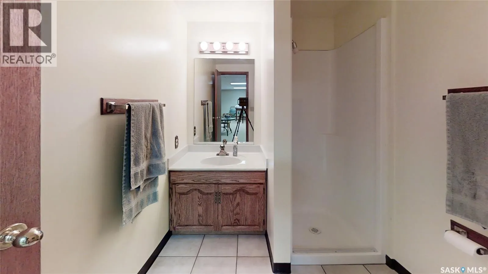 1540 Crerar DRIVE