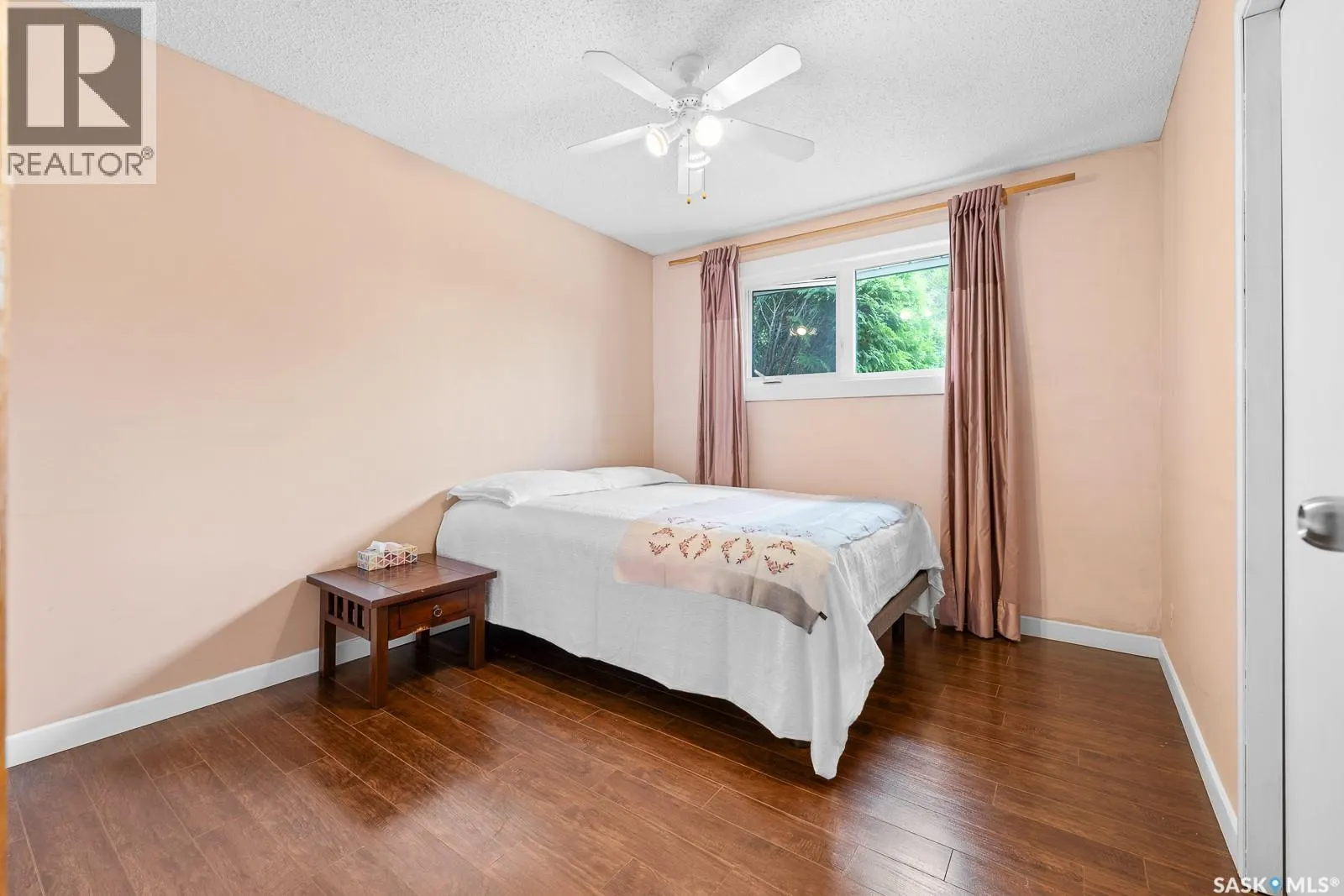 762 Bard CRESCENT N
