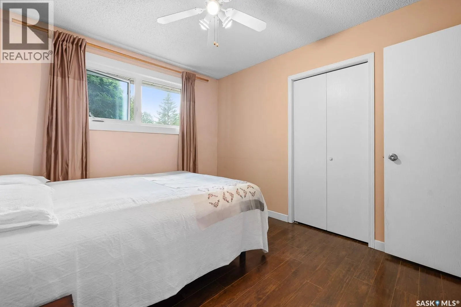 762 Bard CRESCENT N