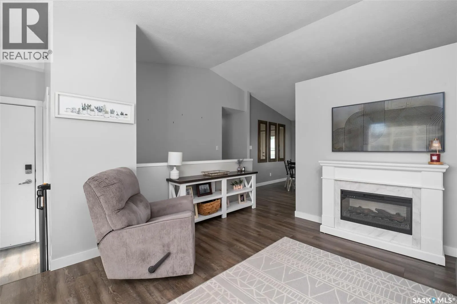 120 26th STREET E