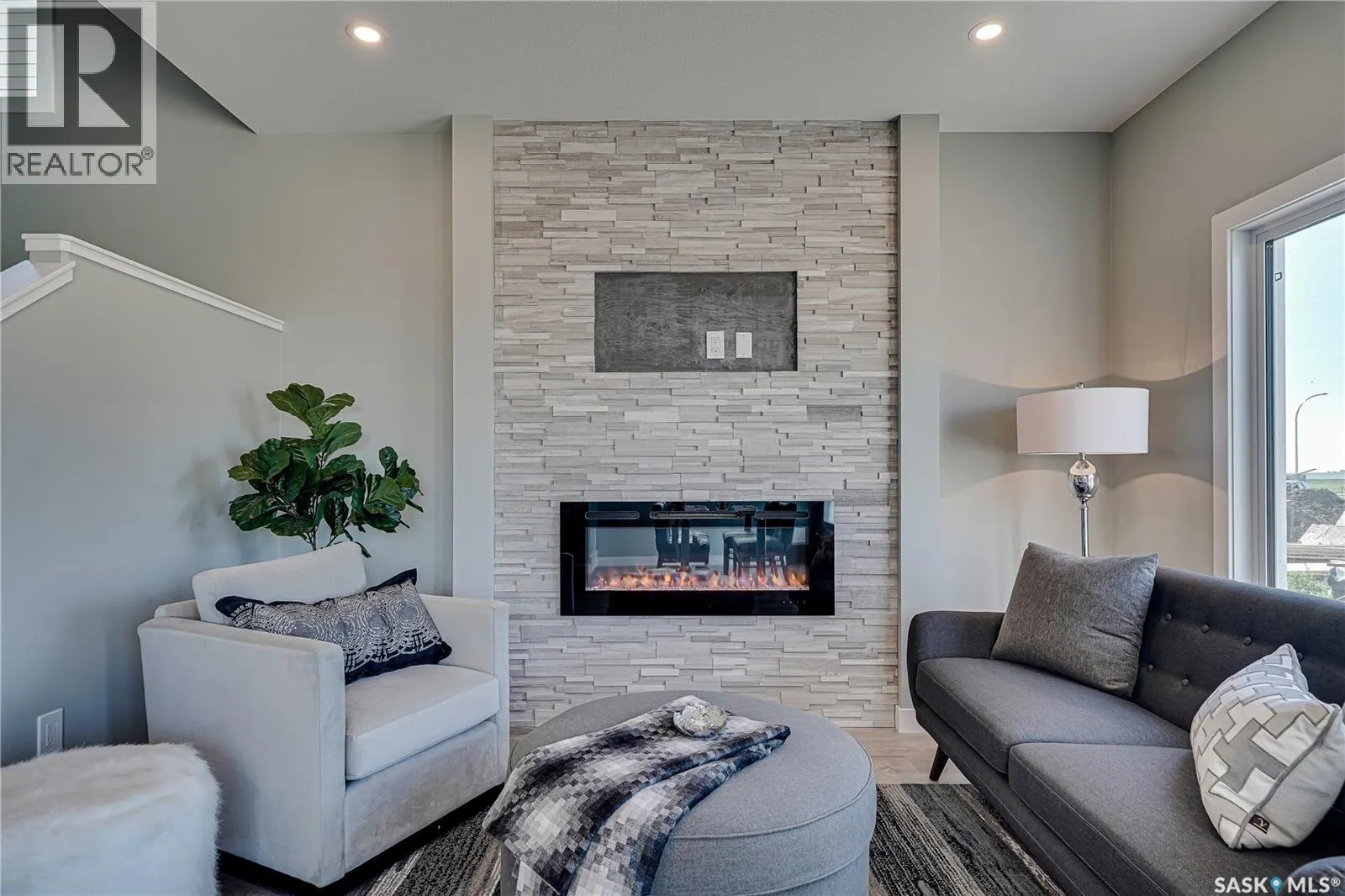 483 Doran CRESCENT