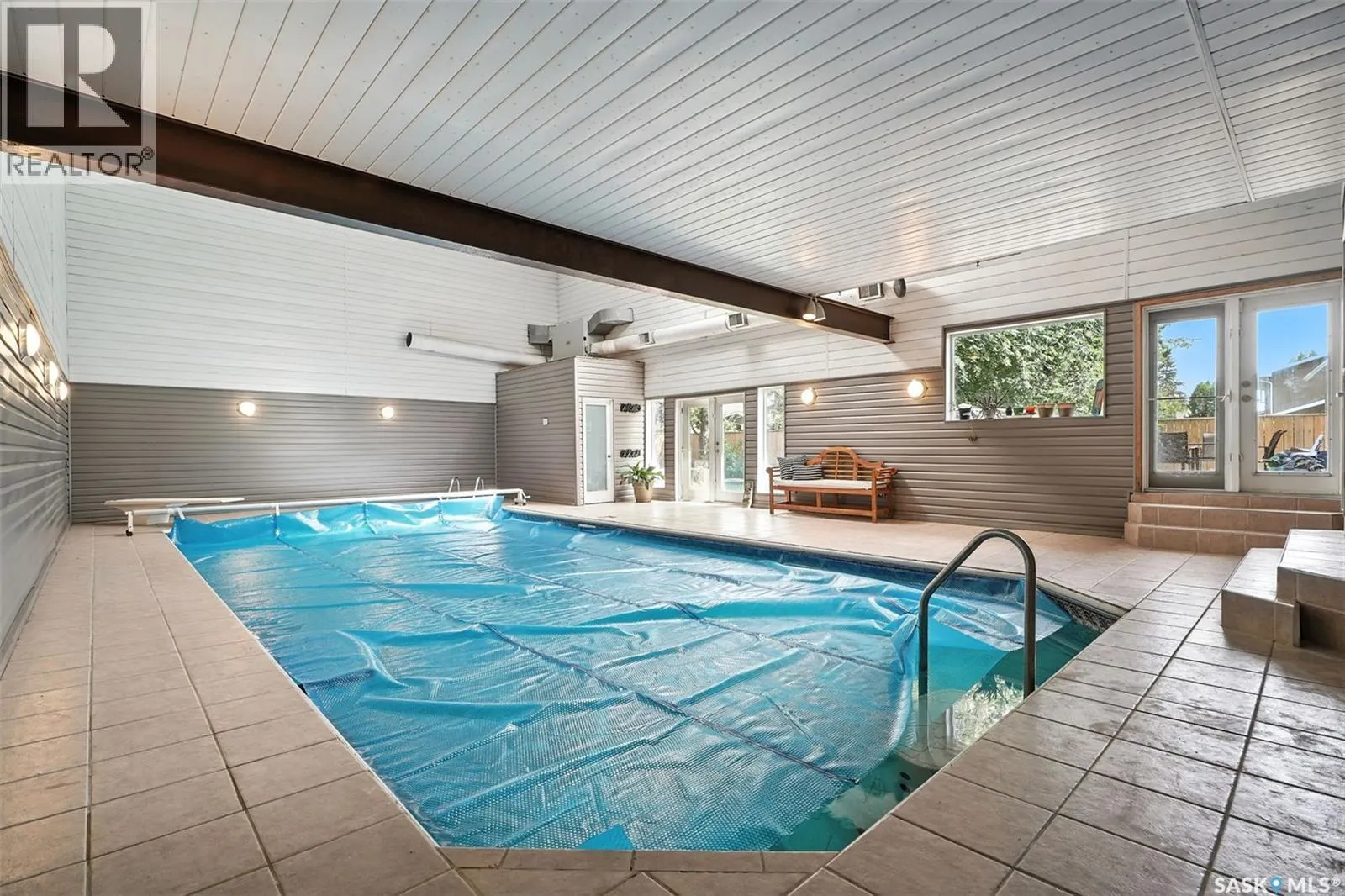 6 Capilano DRIVE