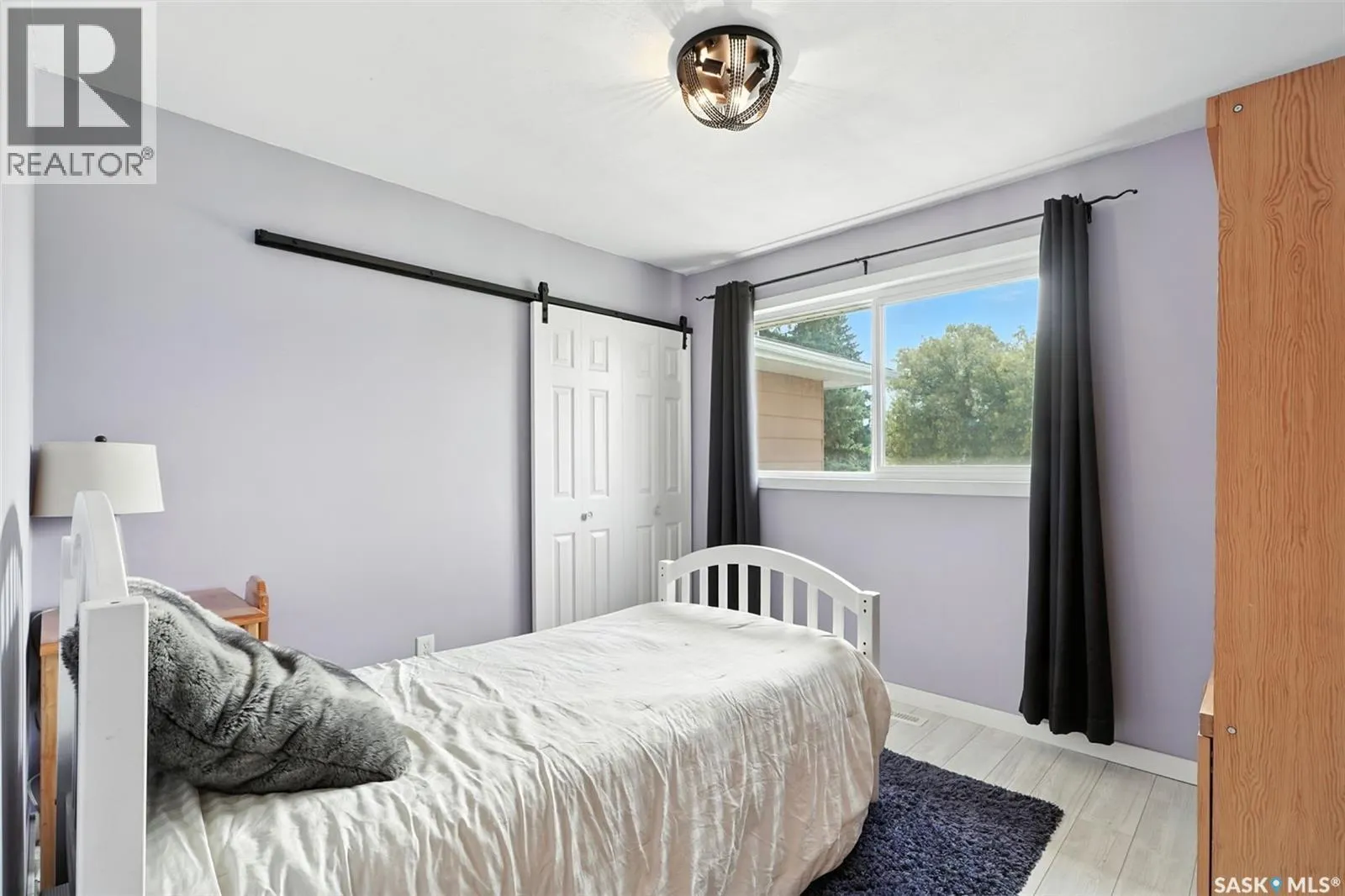 6 Capilano DRIVE