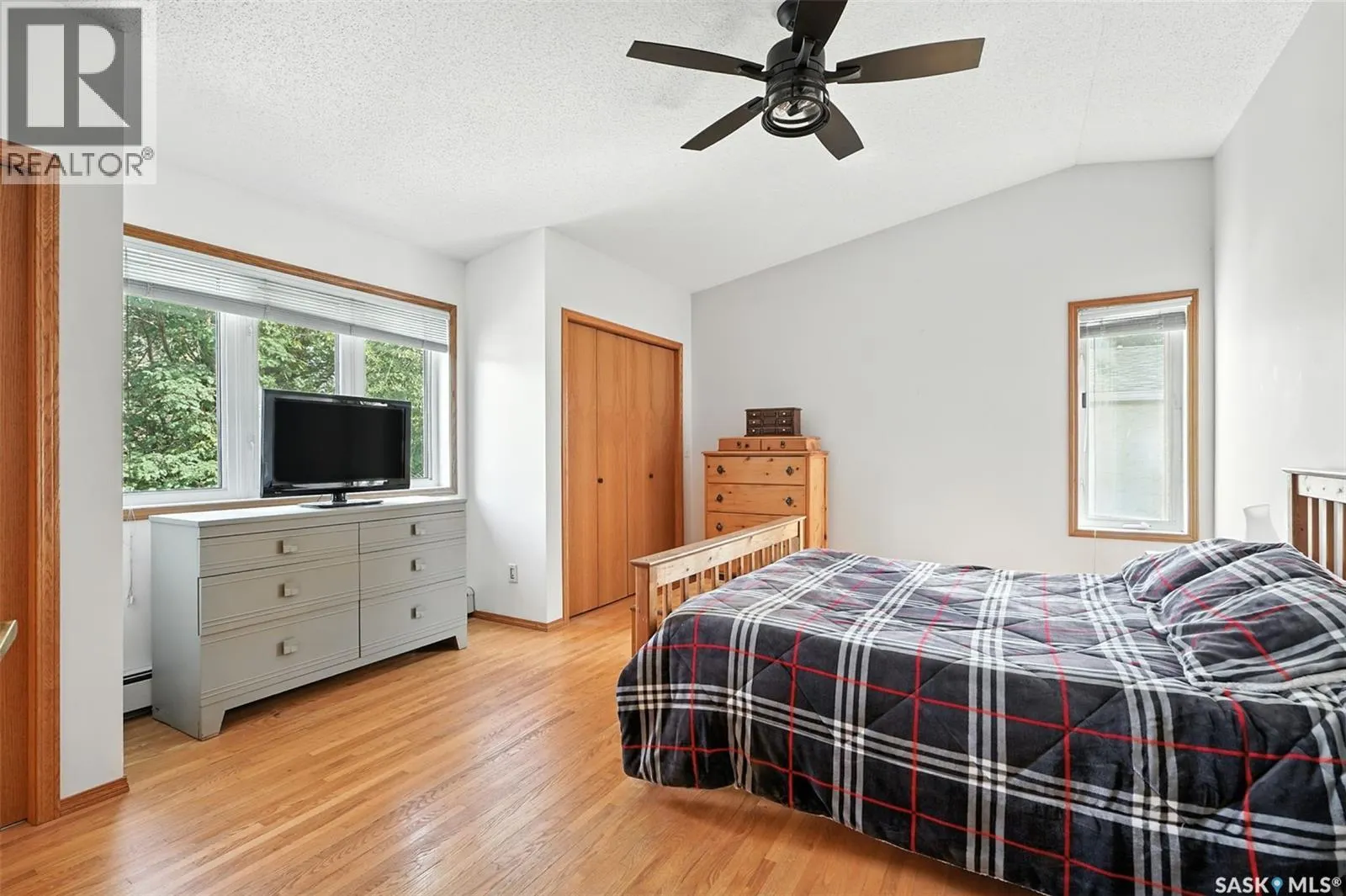 6 Capilano DRIVE
