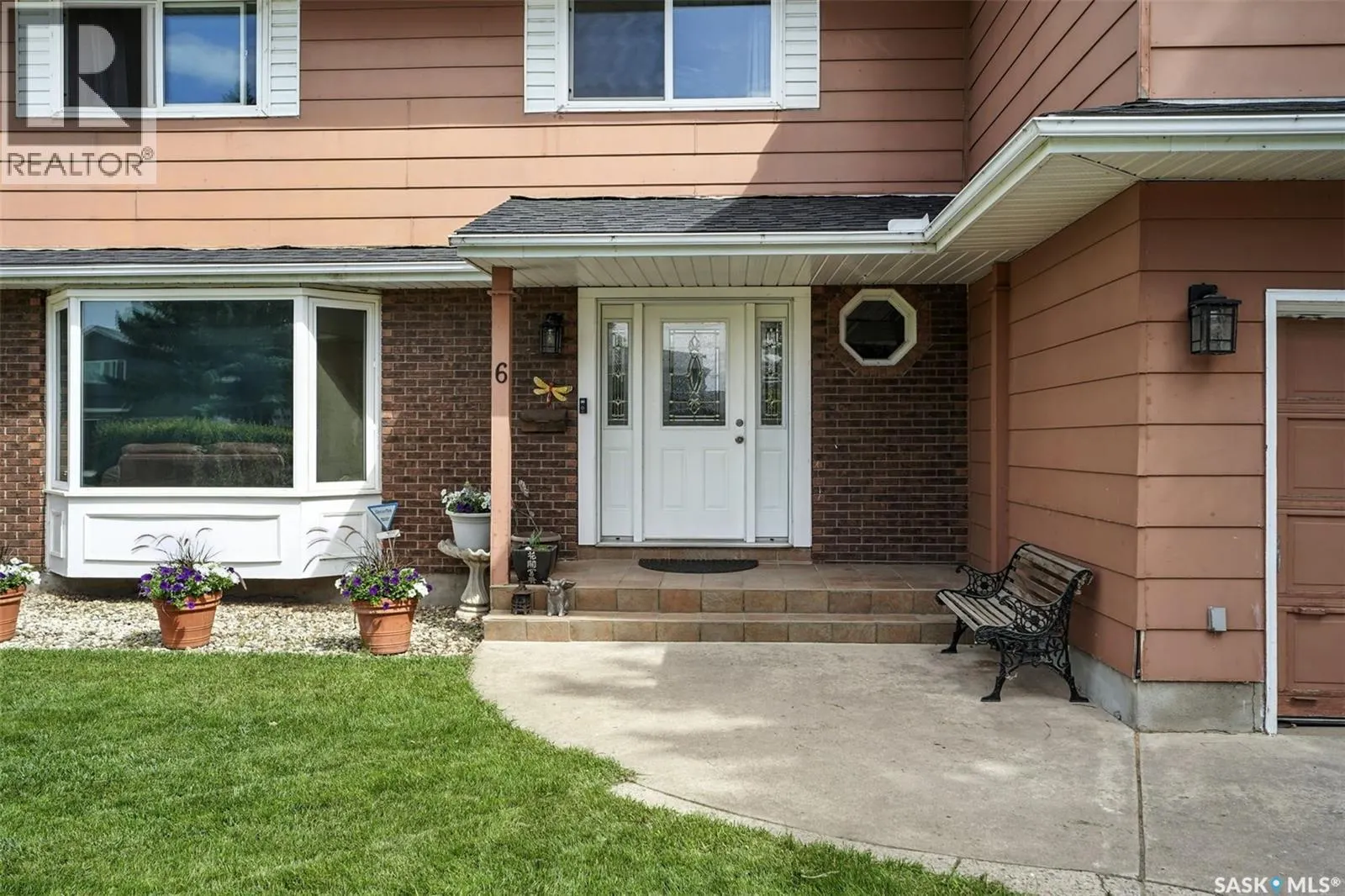 6 Capilano DRIVE