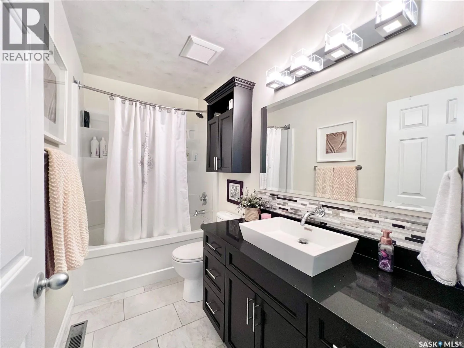 5 Poplar PLACE