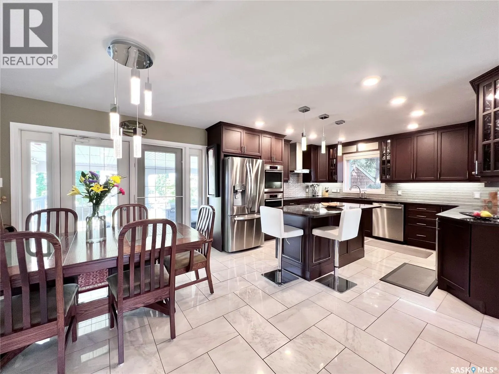 5 Poplar PLACE