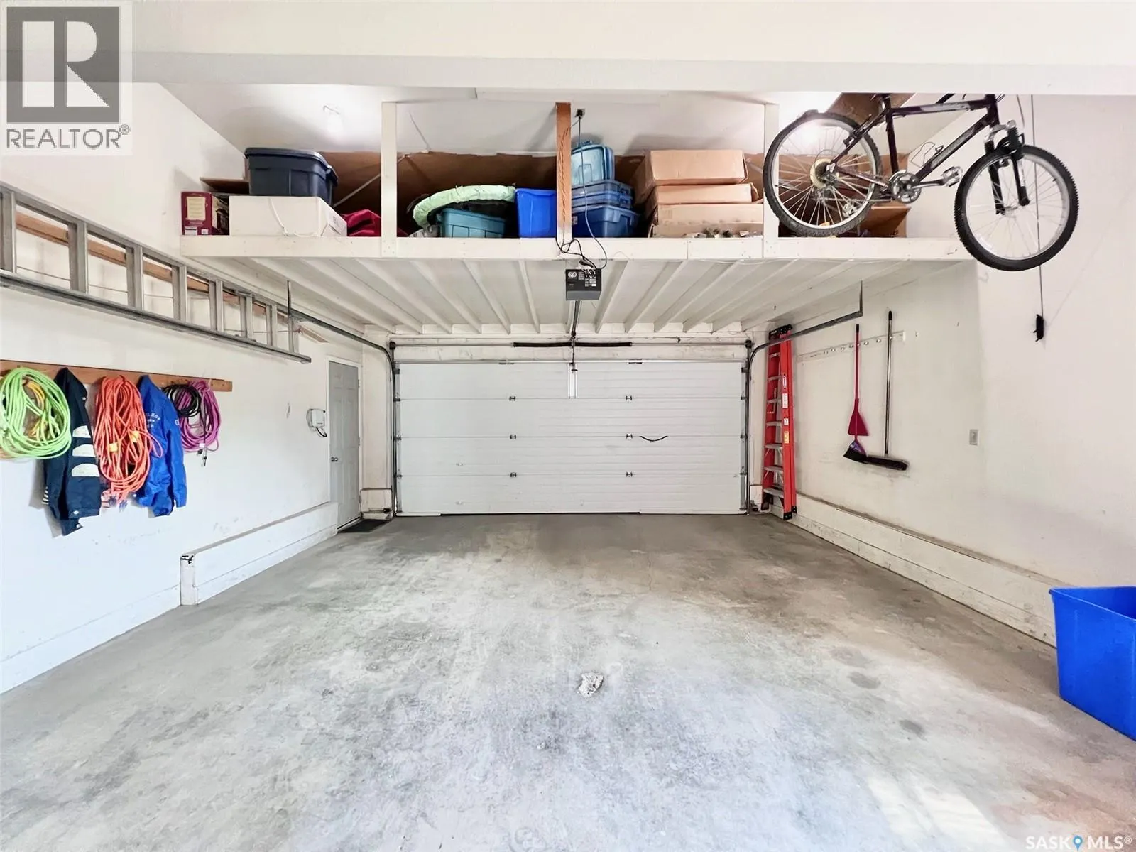 5 Poplar PLACE