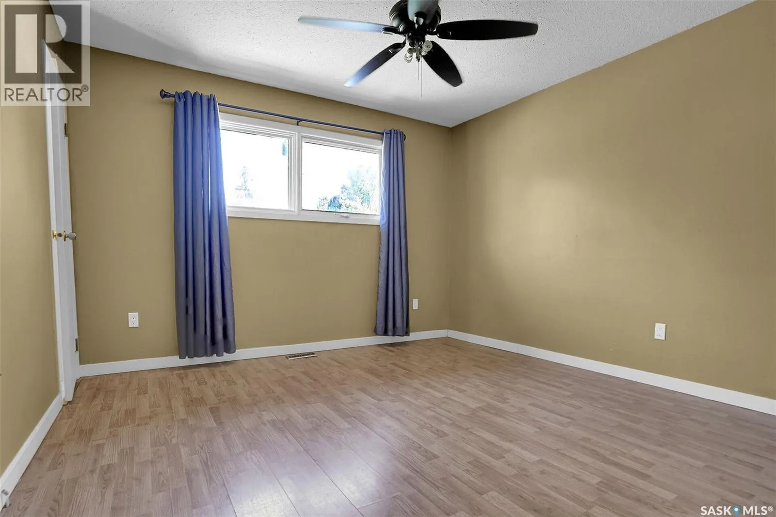 71 Rendek CRESCENT