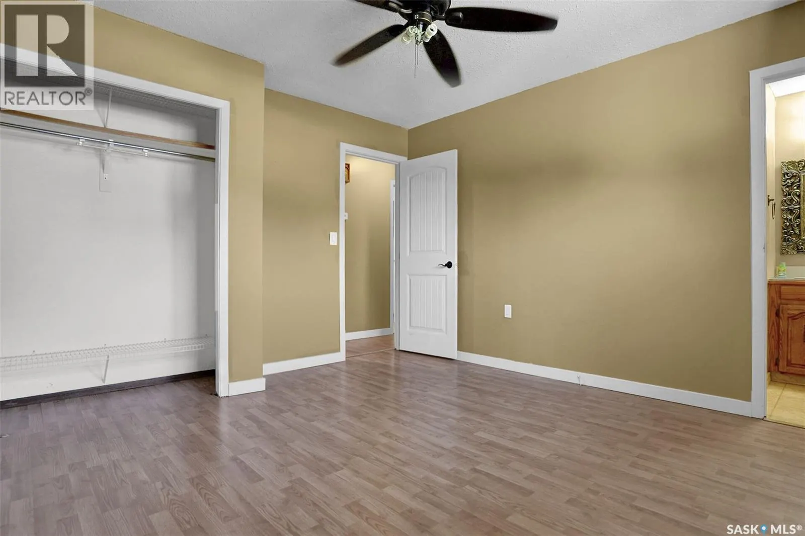71 Rendek CRESCENT