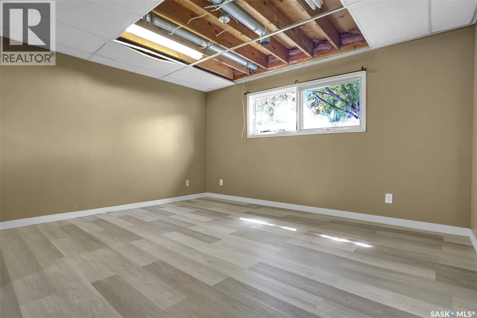 71 Rendek CRESCENT