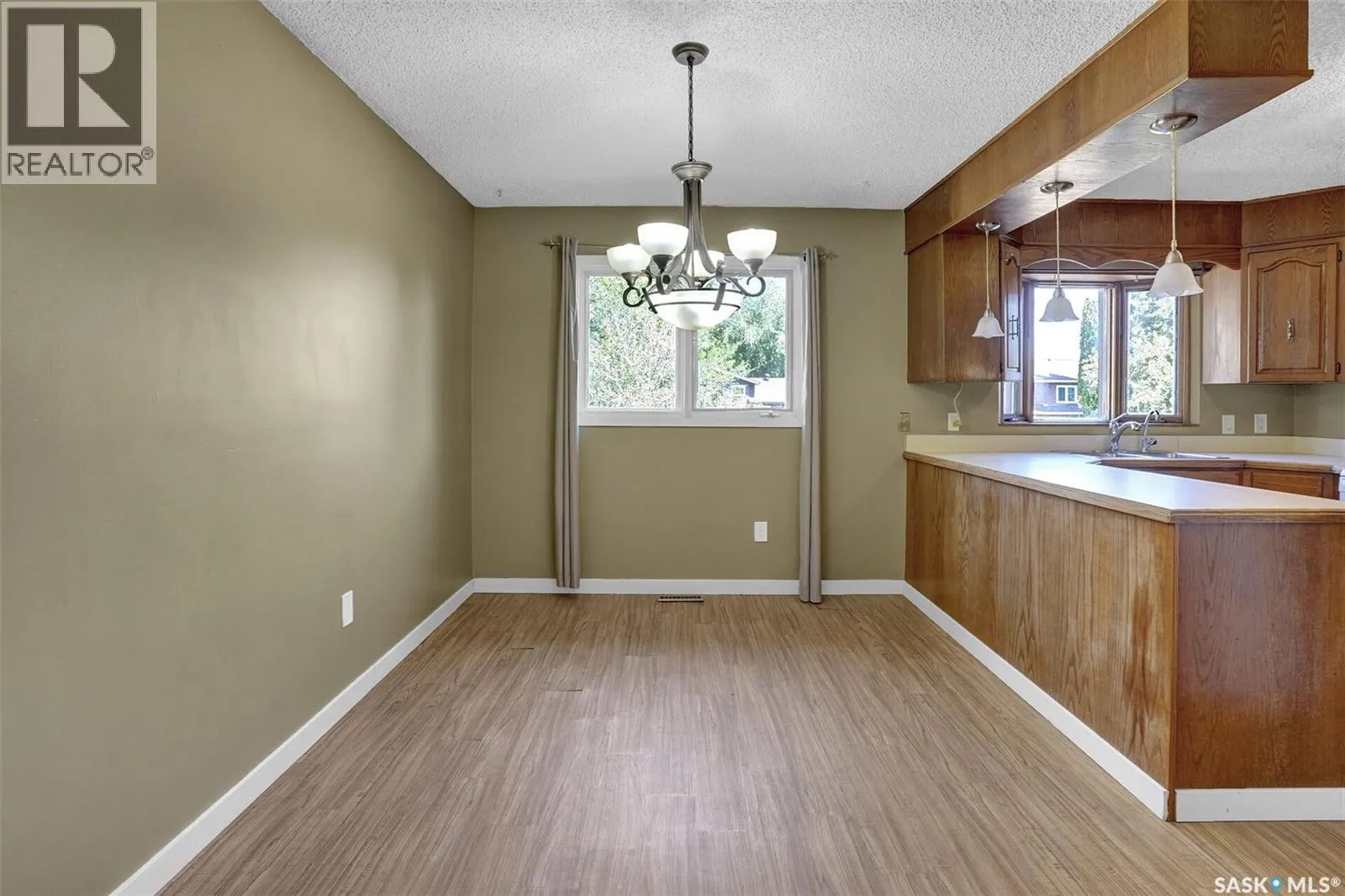 71 Rendek CRESCENT