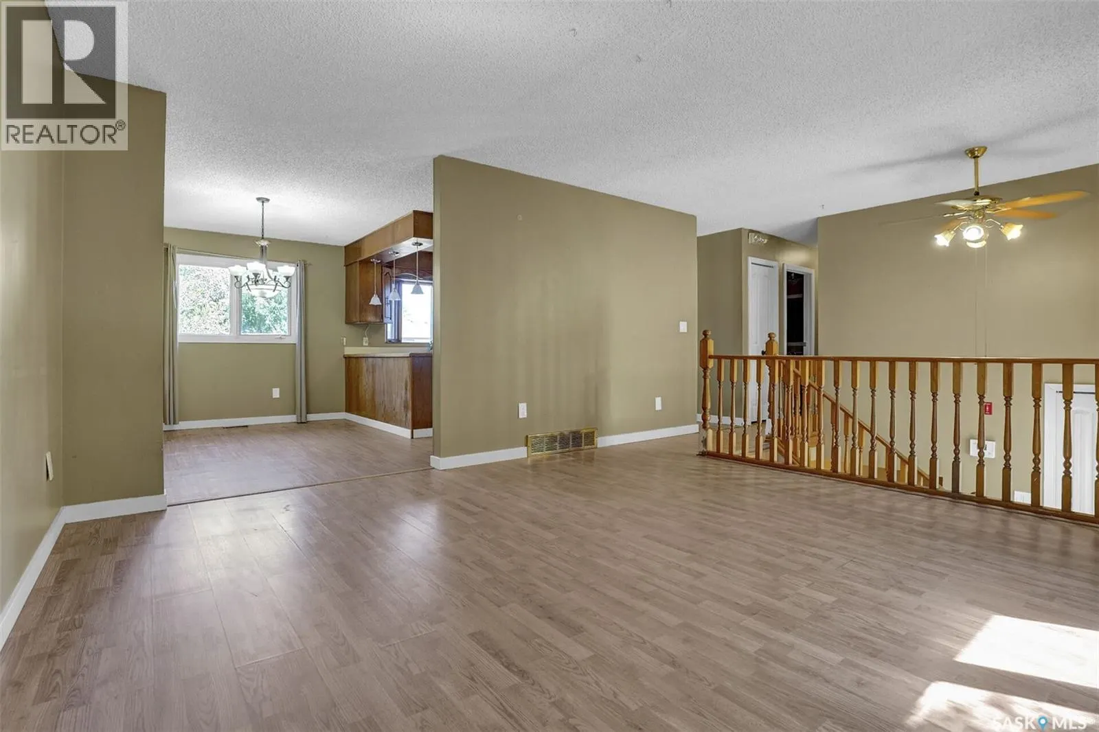 71 Rendek CRESCENT