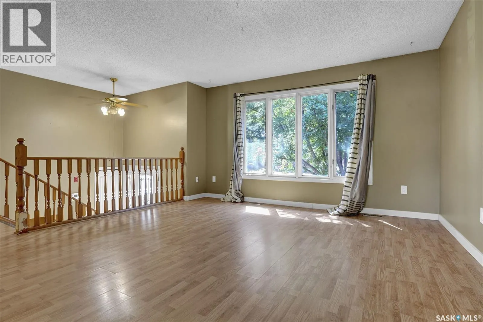 71 Rendek CRESCENT