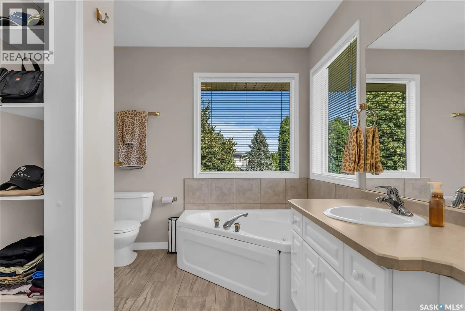 318 Mendel COVE