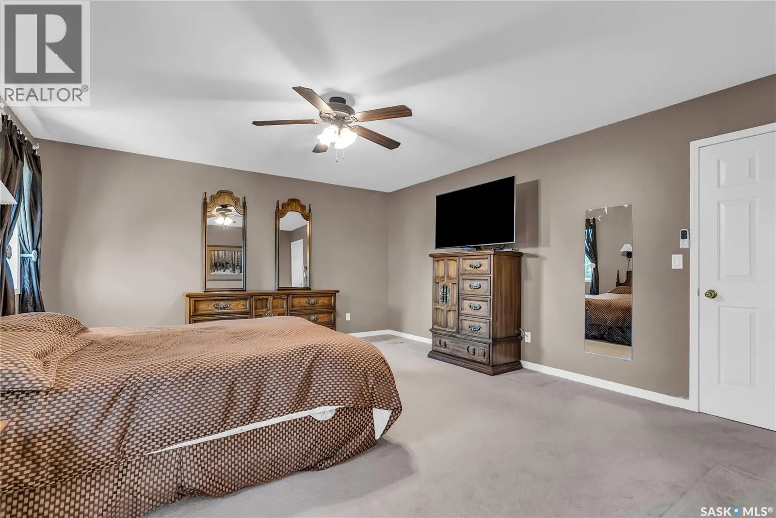 318 Mendel COVE