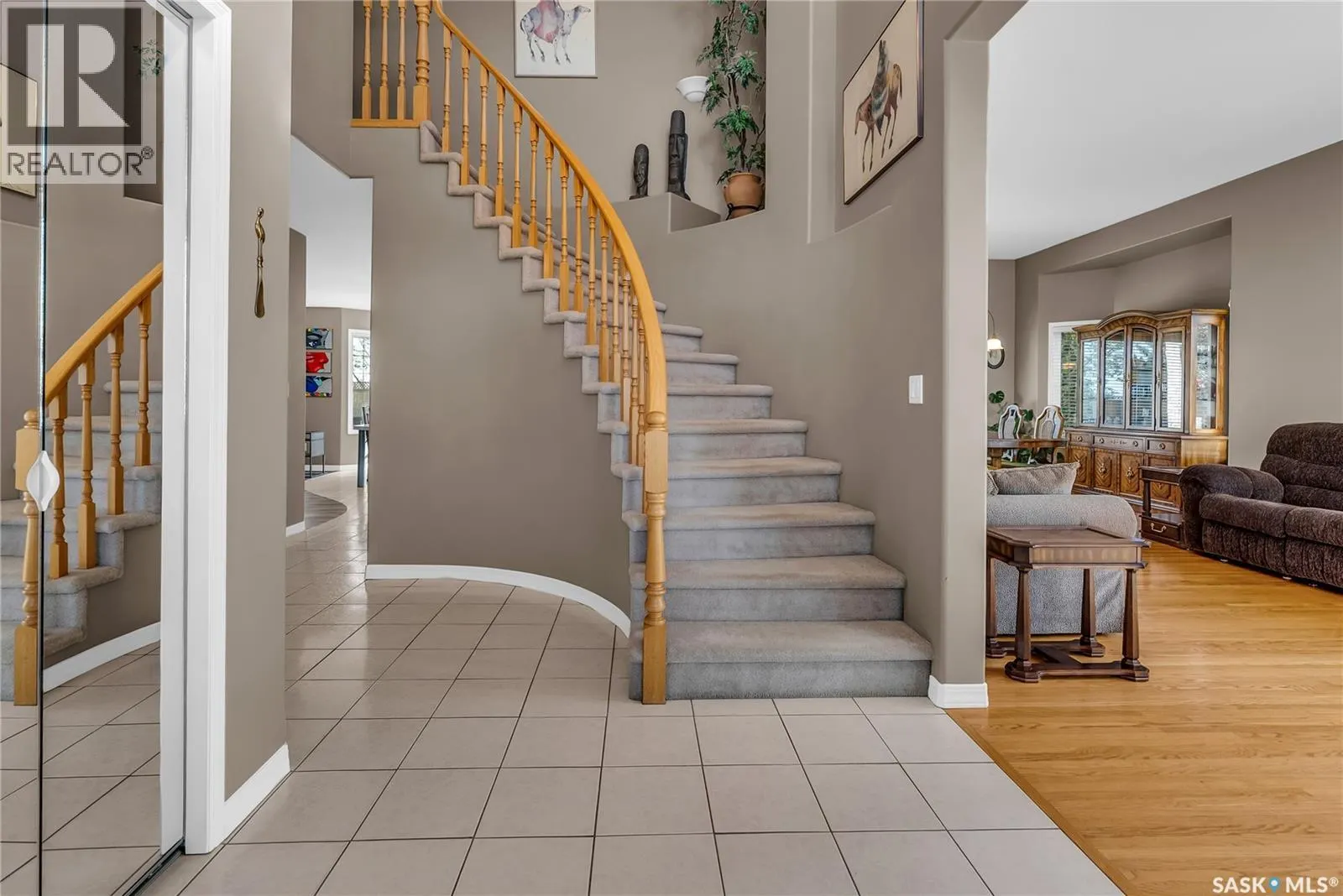 318 Mendel COVE