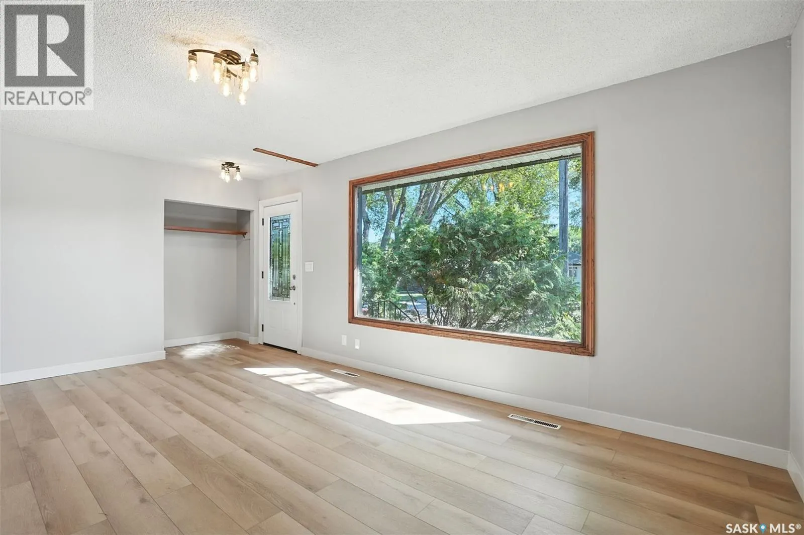 2616 20th STREET W