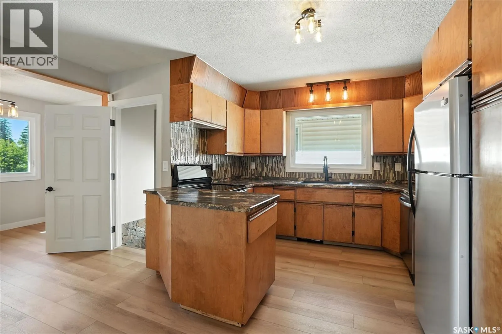 2616 20th STREET W