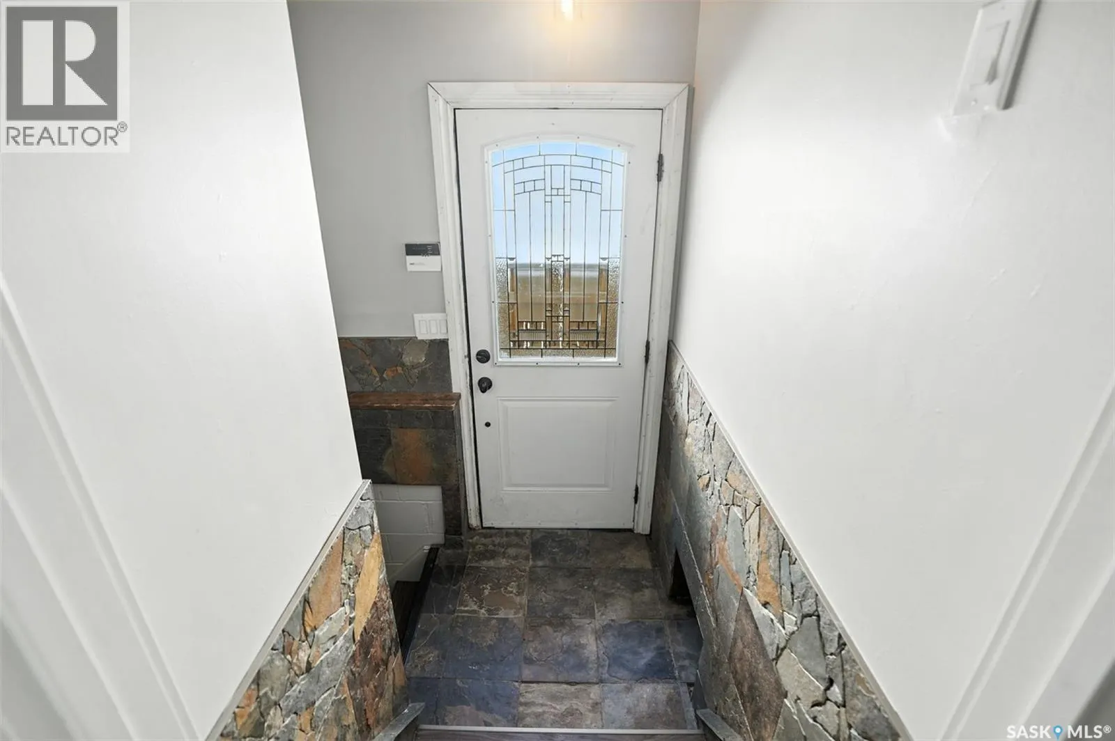 2616 20th STREET W