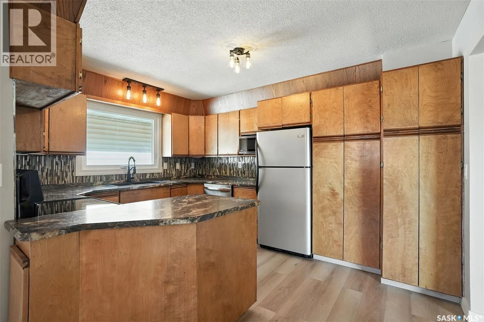 2616 20th STREET W