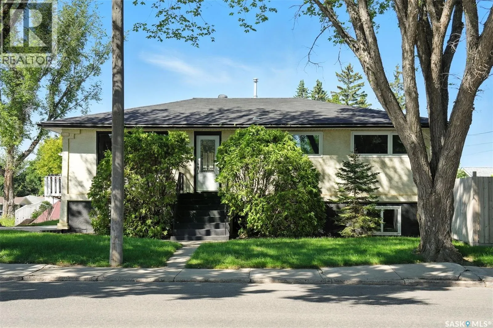 2616 20th STREET W