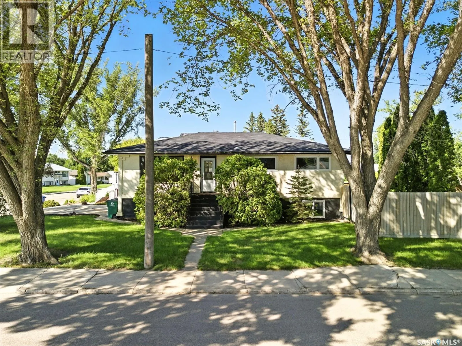 2616 20th STREET W