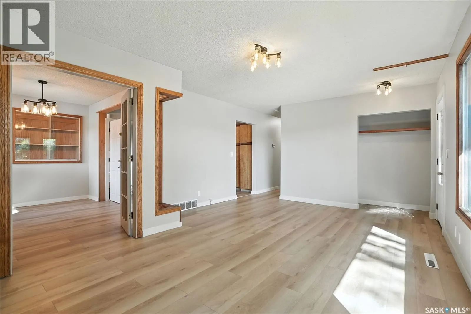 2616 20th STREET W