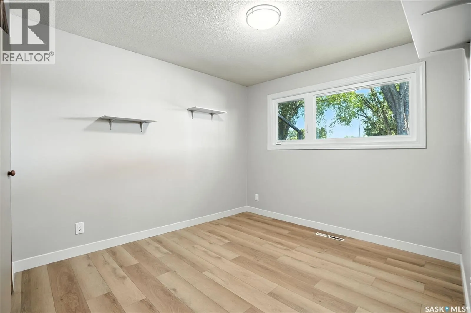 2616 20th STREET W