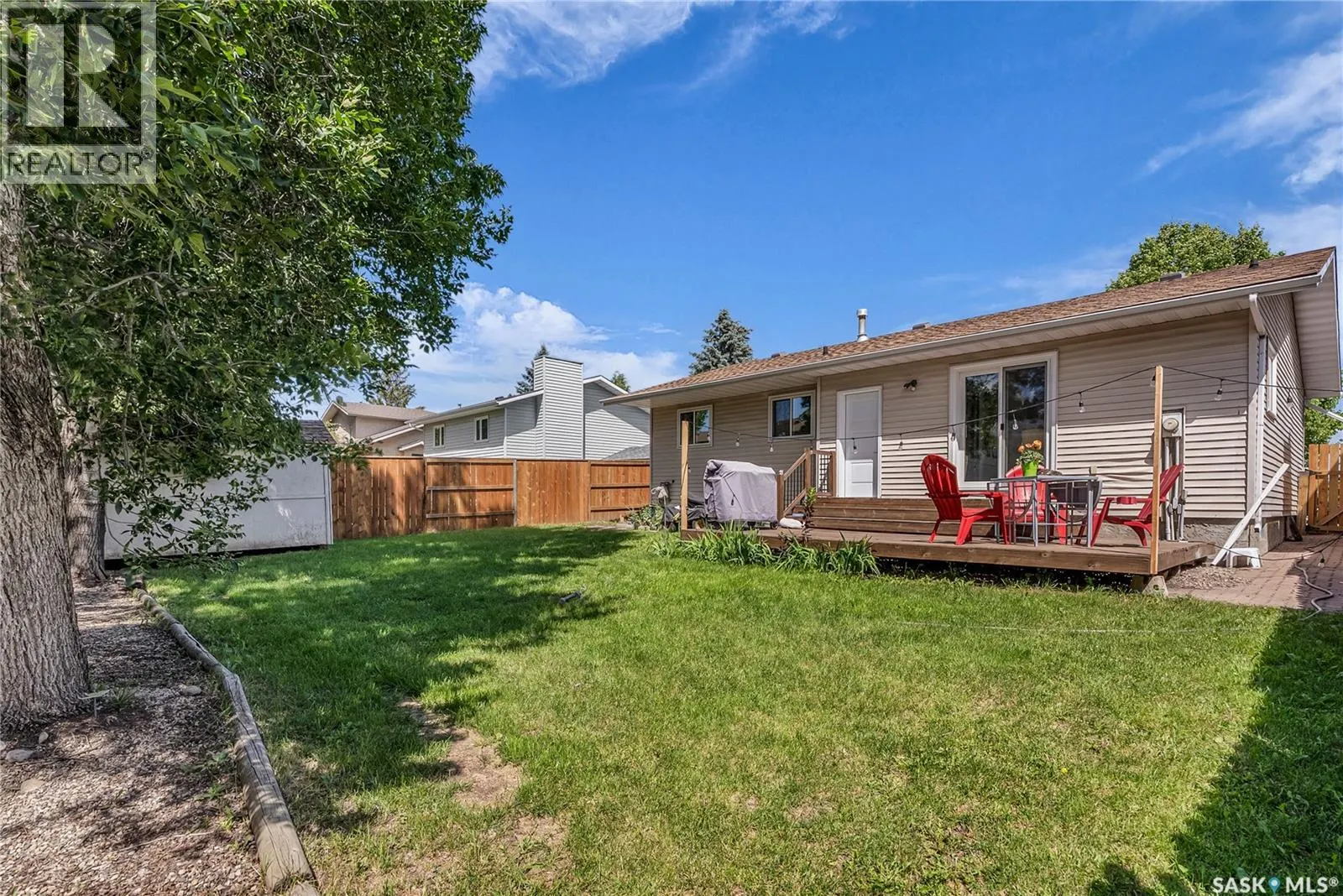 502 Brightsand CRESCENT