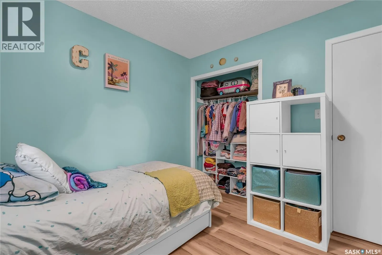 502 Brightsand CRESCENT