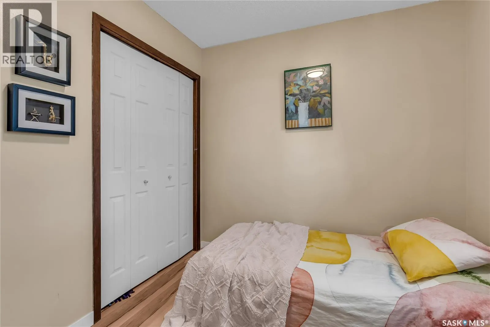 502 Brightsand CRESCENT