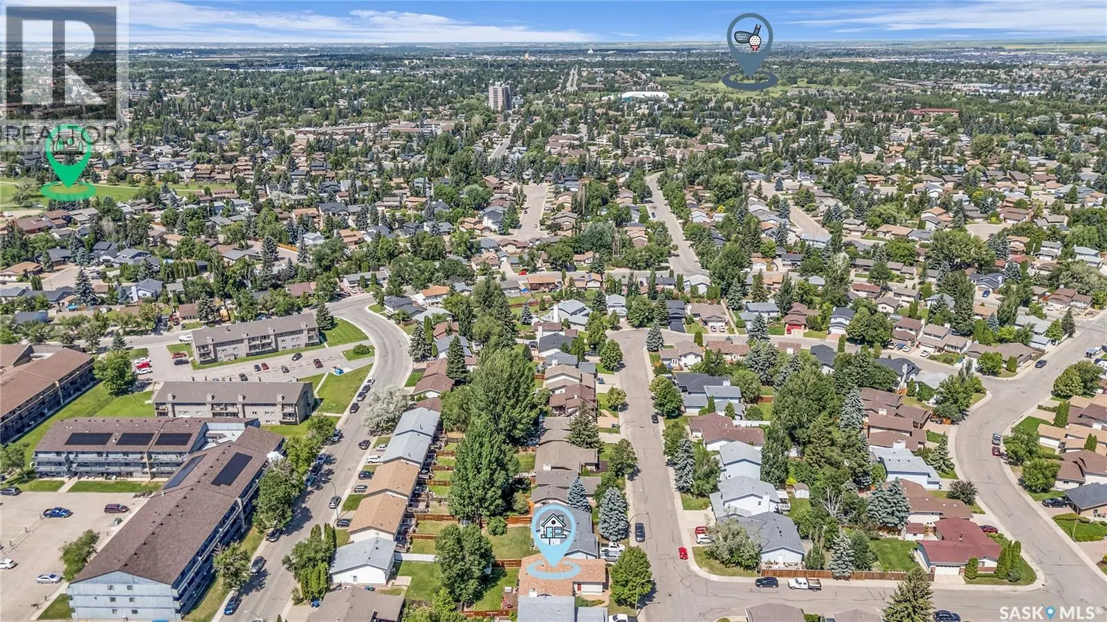 502 Brightsand CRESCENT