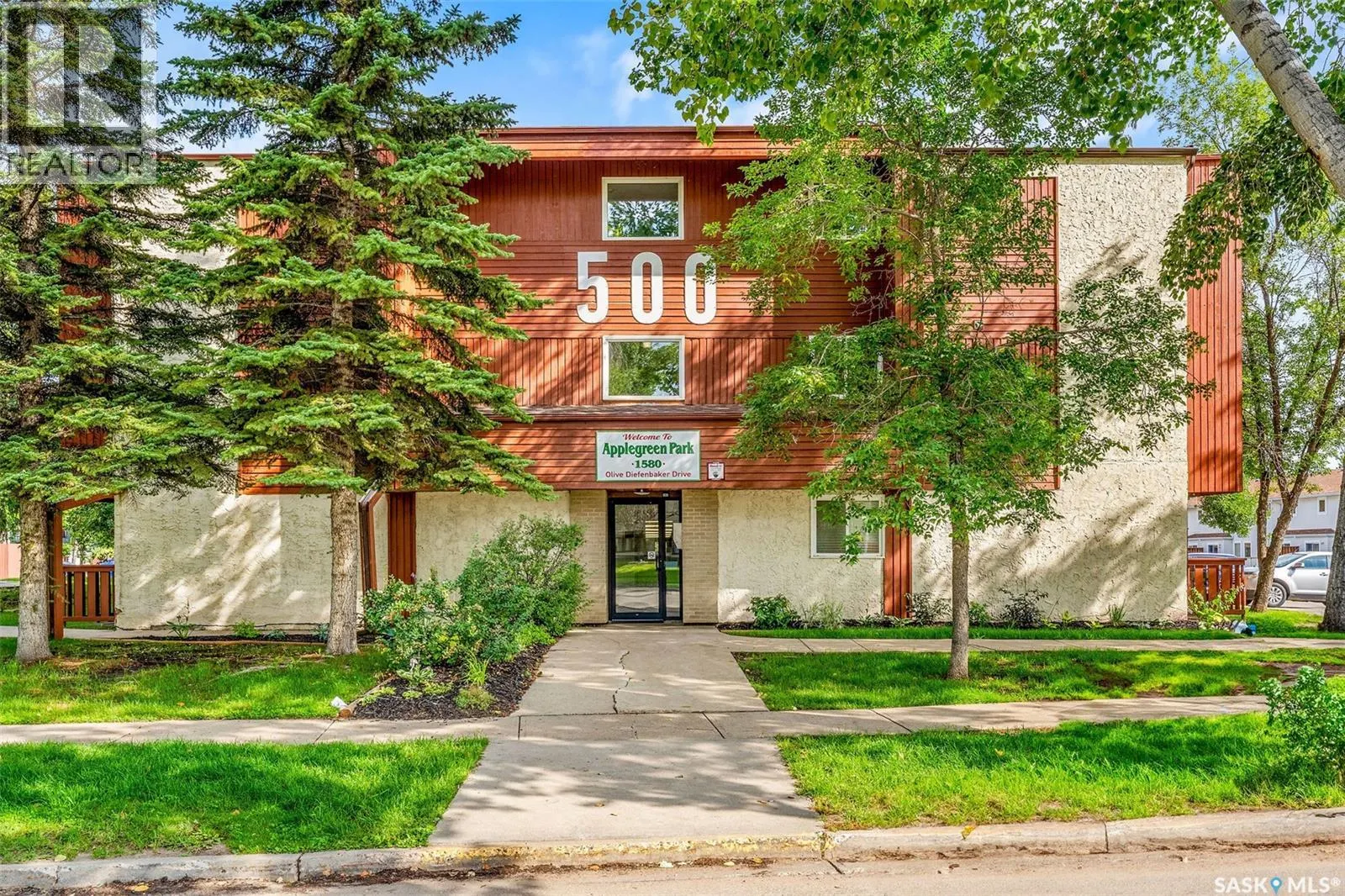 502 1580 Olive Diefenbaker DRIVE