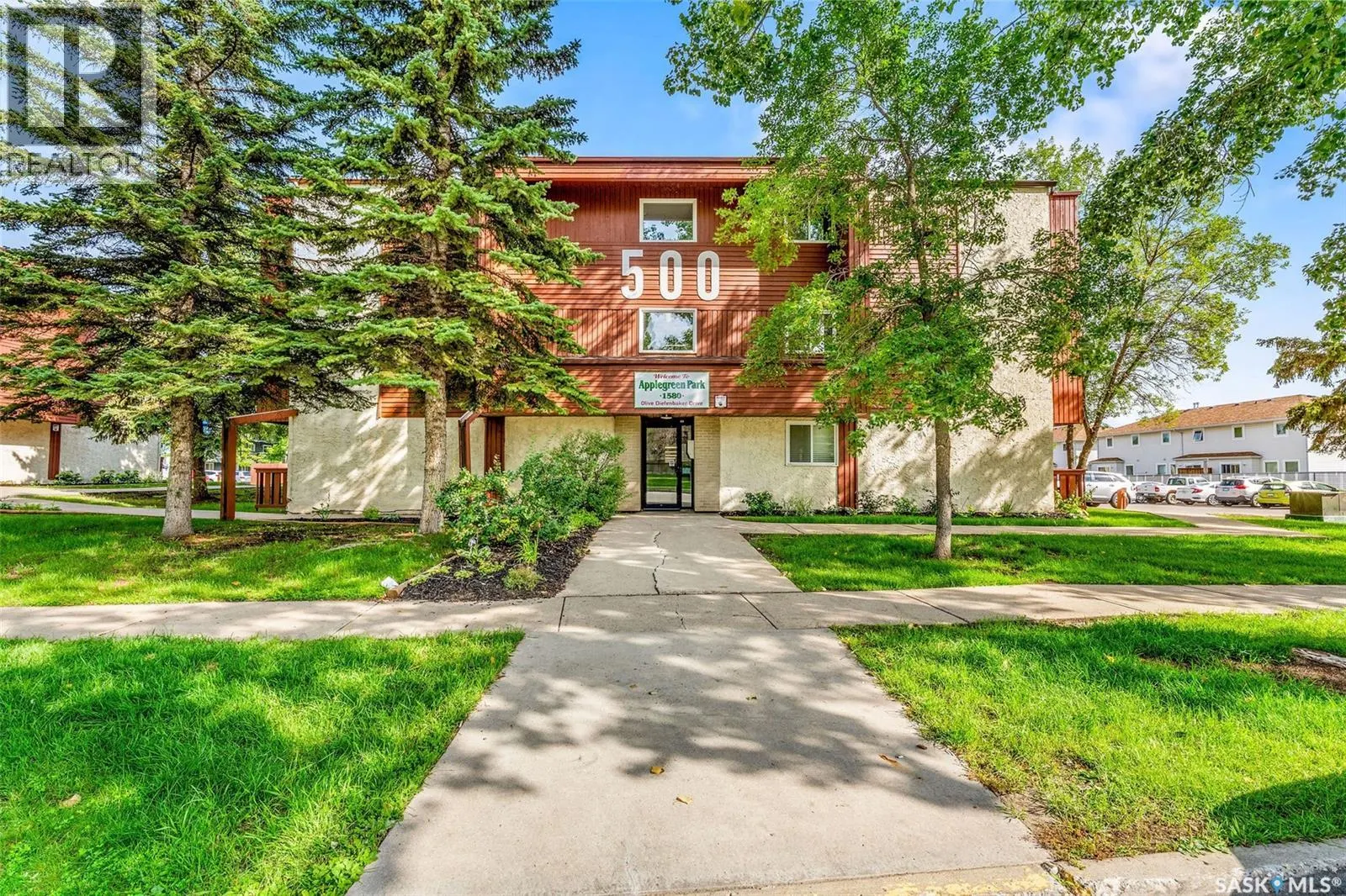 502 1580 Olive Diefenbaker DRIVE