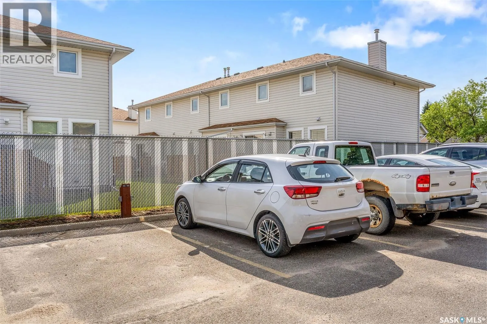 502 1580 Olive Diefenbaker DRIVE