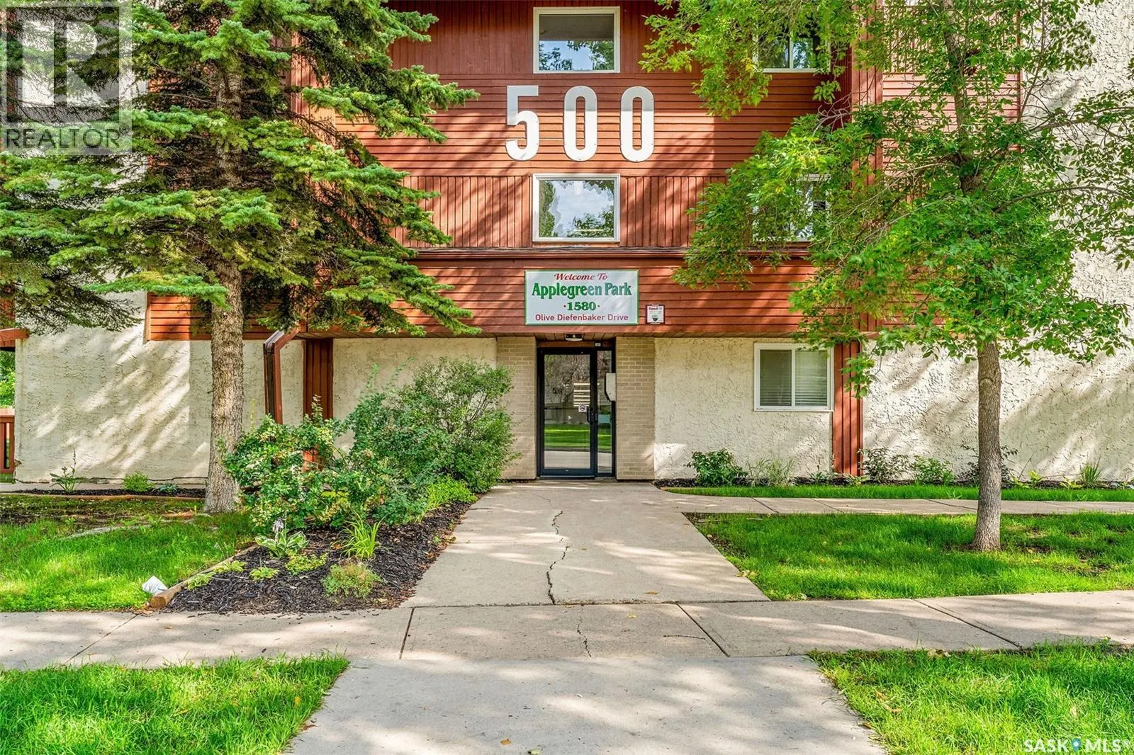 502 1580 Olive Diefenbaker DRIVE