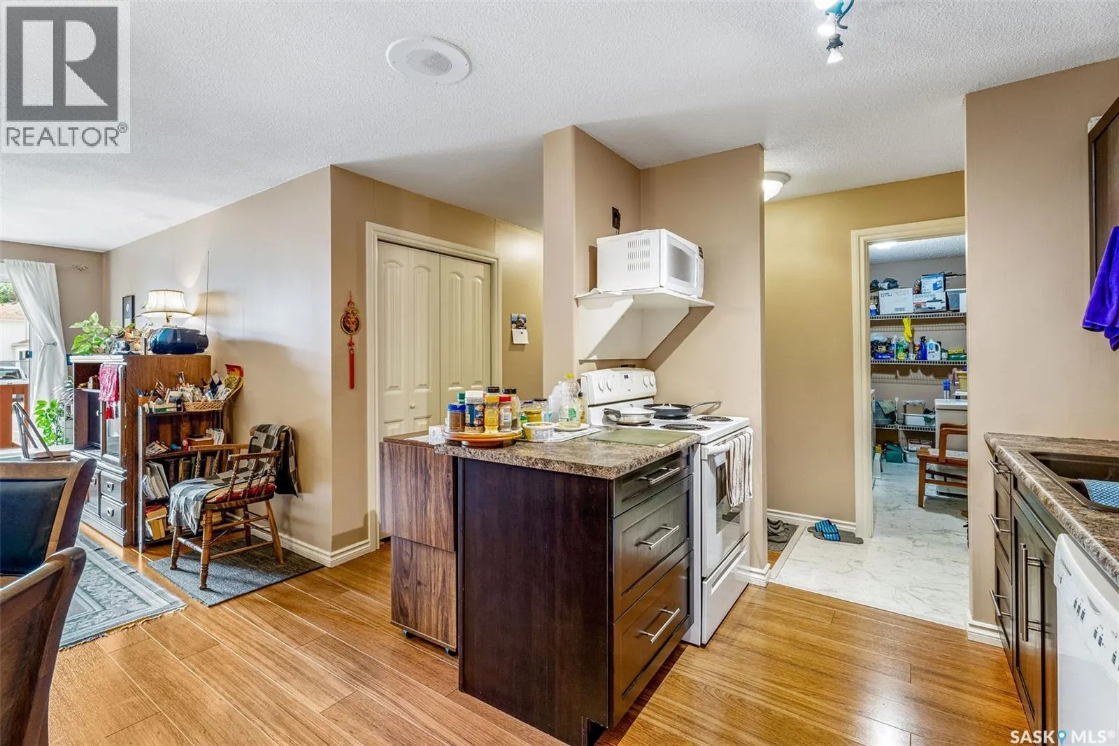 502 1580 Olive Diefenbaker DRIVE