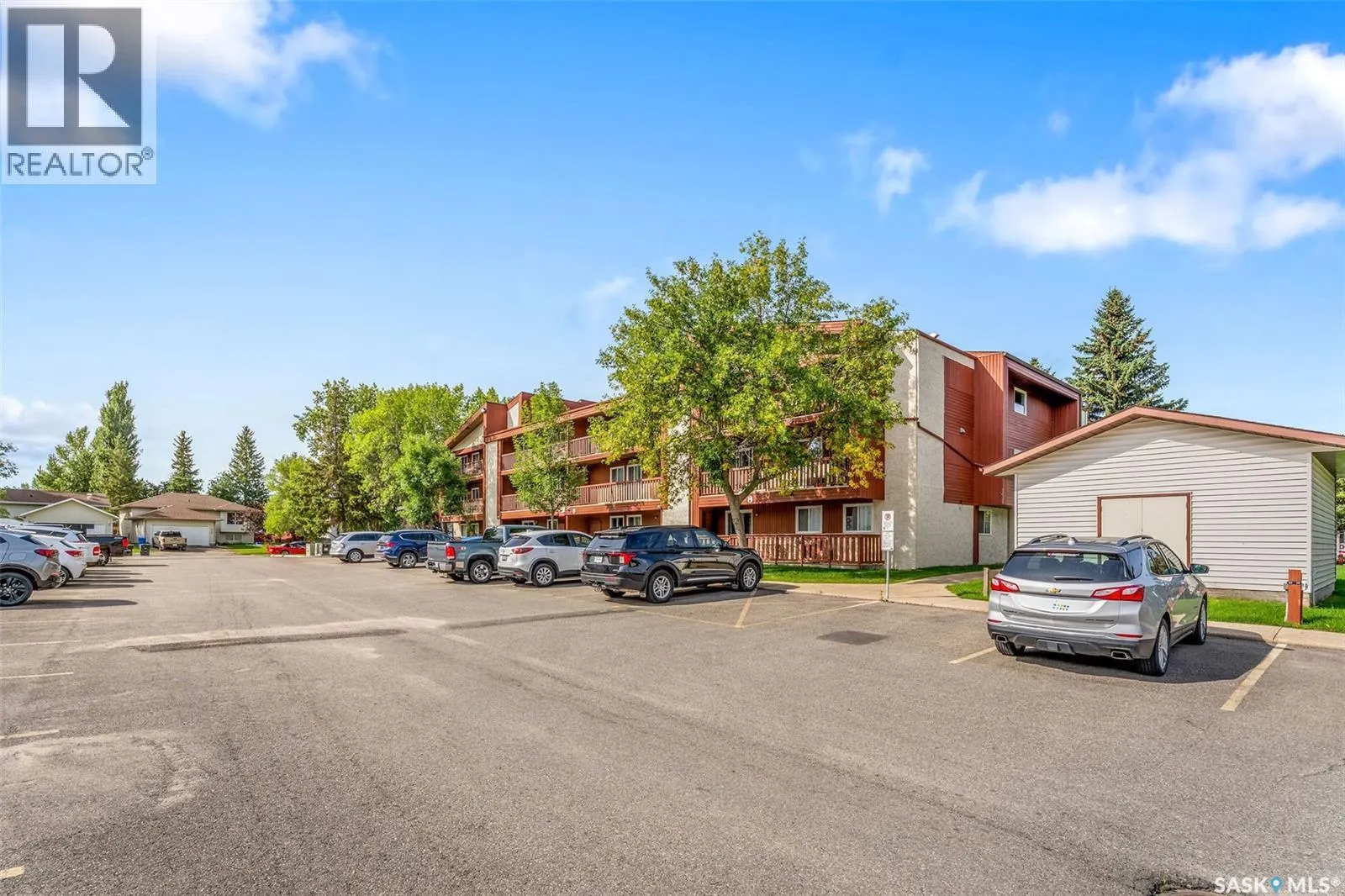 502 1580 Olive Diefenbaker DRIVE