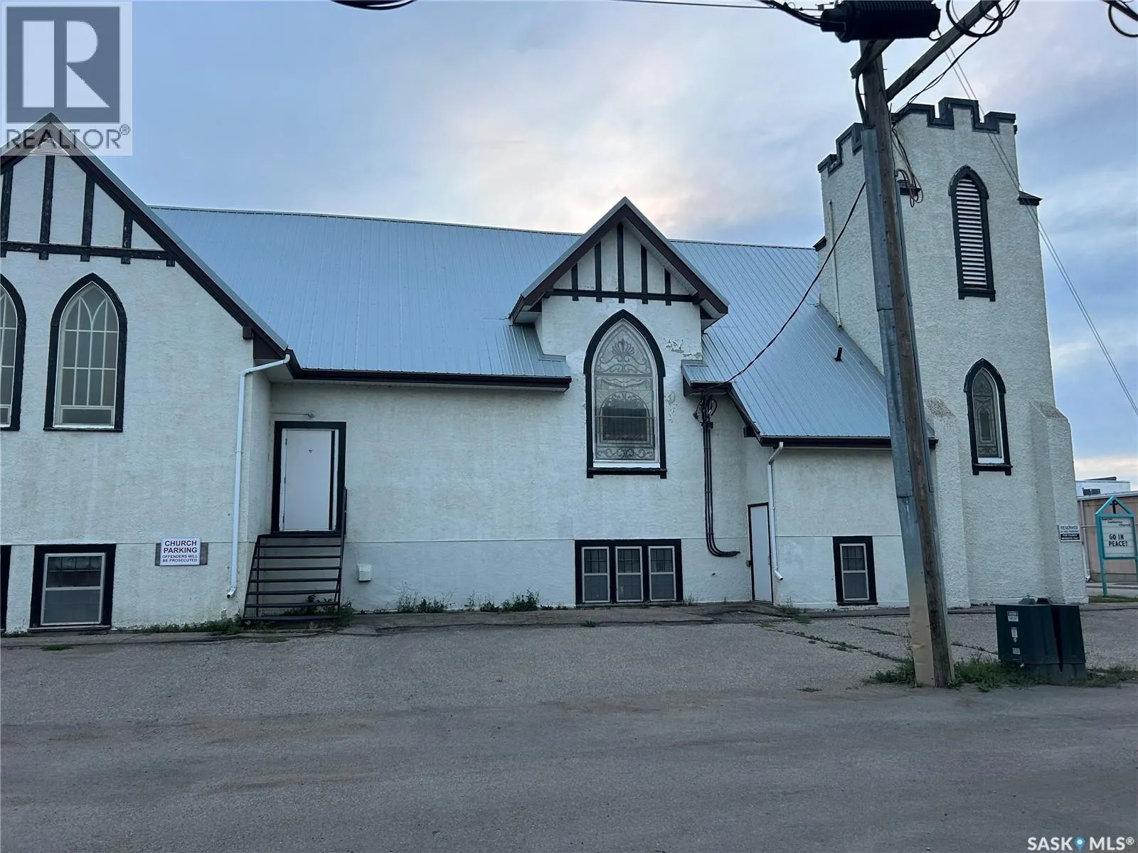 27 Hochelaga STREET W