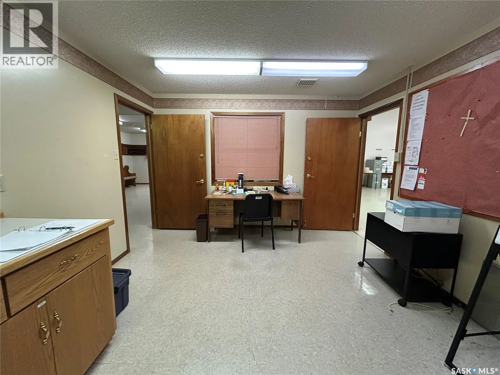 27 Hochelaga STREET W
